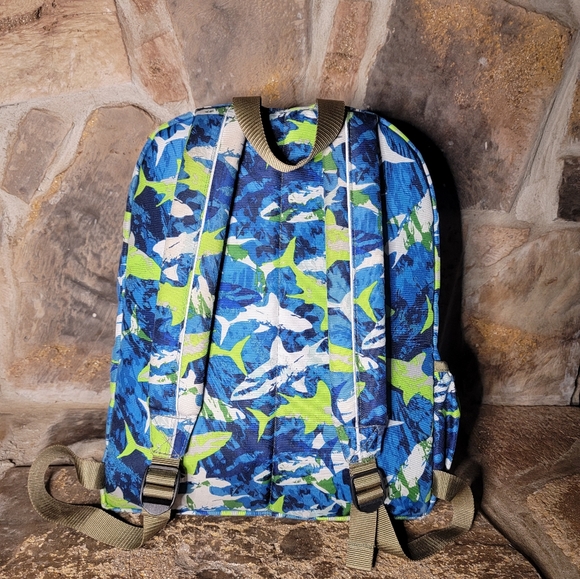 L.l. bean blue/green shark Backpack - Picture 2 of 4